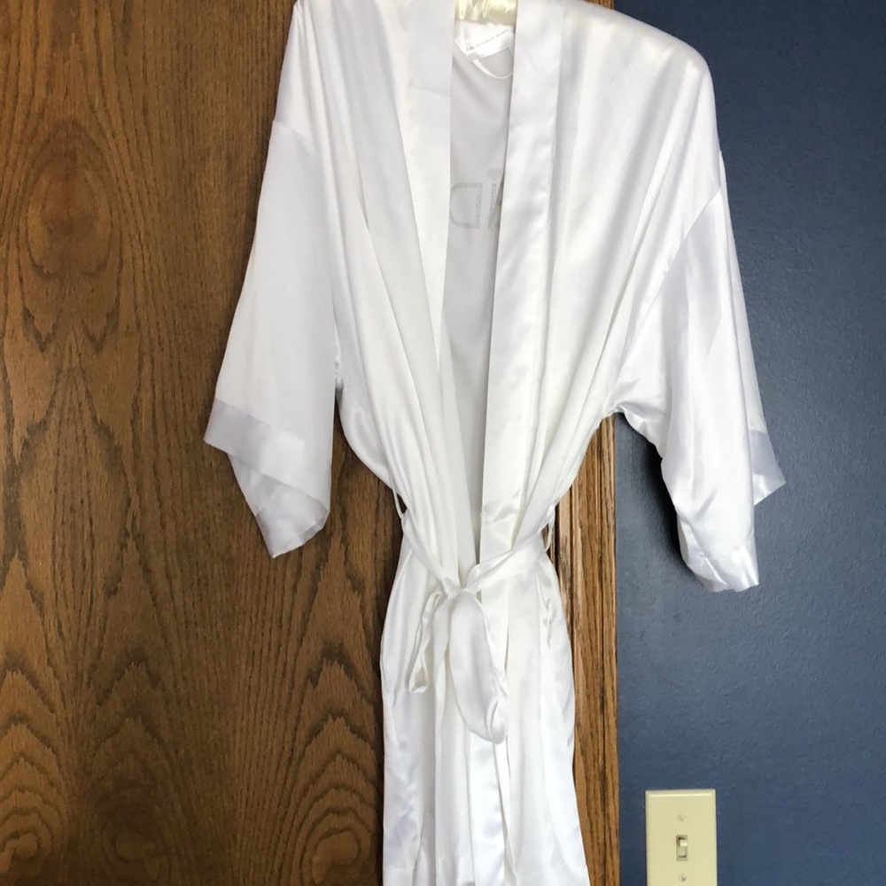 Bride Robe - Picture 2 of 5